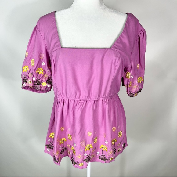 NWT Disney Tangled Lanterns and Flowers Smock Top Size XL - Picture 2 of 8